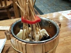 钵钵鸡-花馬肆.云南过桥米线(汉神购物广场现场熬汤店)