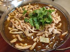 -余杨鸭鸭餐厅