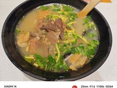-牛汤哥慢熬牛肉汤(五道口店)