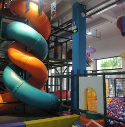 -动力星球家庭亲子游乐中心