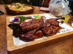 -老滇山寨•云南特色菜•地方菜•民族风情歌舞表演(金碧店)