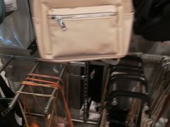 -H&M(鹏欣水游城店)