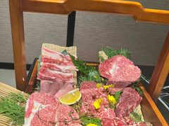 -山川小町·极番烧肉(新地假日广场店)