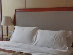 -天津梅江中心皇冠假日酒店