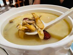 野生菌土鸡煲-云采云南菜(中山北路店)