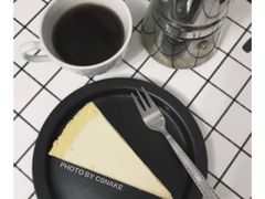 -星巴克(杭州西湖银泰1F店)