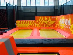 -嗨翻Hi-Fun竞技主题乐园·蹦床亲子生日轰趴(国光1937店)