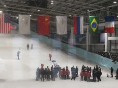 -乔波室内滑雪场