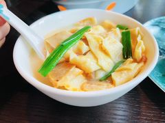 大蒜煮锅贴面-大拙里·精致融合菜(沙湖桃源国际店)