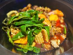 -山河屯铁锅炖·非遗东北菜(南山店)