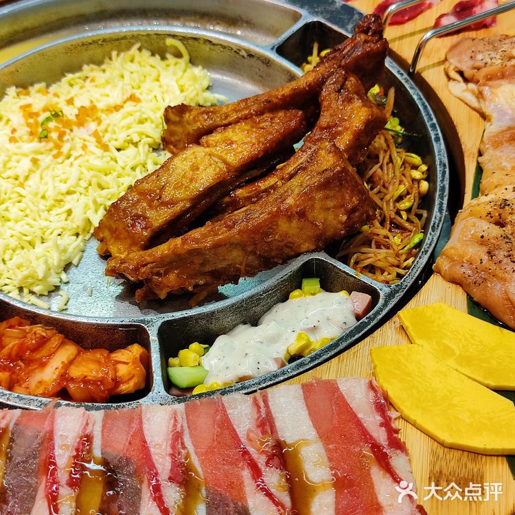 不会还有人没吃过他家的烤肉呼啦圈吧