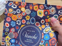-VENCHI 闻绮(上海佛罗伦萨小镇店)