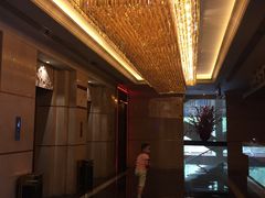 -温莎KTV(珠江路店)