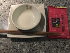 餐具摆设-里岛烤鱼(东港凯虹广场店)