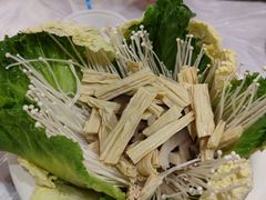 -霄汉牛三鲜湖北砂锅菜(万松园2店)
