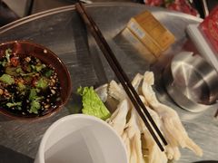 -鹿鸣山草本茶香火锅(园西路店)