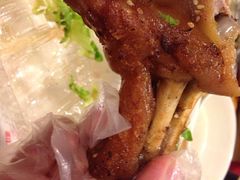 招牌烤猪蹄-美人万三·蚝大人生蚝小馆(昌里路店)