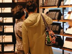 -Laderach 莱德拉(上海环贸iapm店)