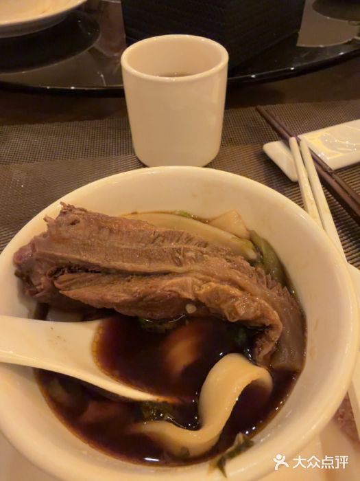 中国厨房/台湾牛肉面半筋半肉图片