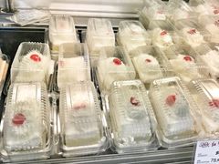 -红宝石·鲜奶小方·海派西点房(南丹店)
