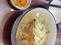 -百年老字号·观振兴蟹黄面·三虾面·苏式面(观前街富仁坊巷店)