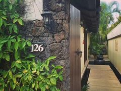 -三亚亚龙湾五号度假别墅酒店