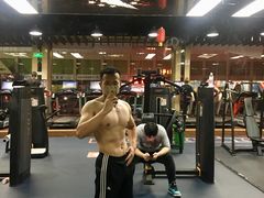 -健龙森俱乐部·游泳·健身·羽毛球综合体育馆