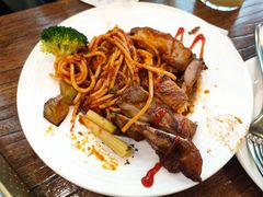 -汽车博物馆主题餐厅
