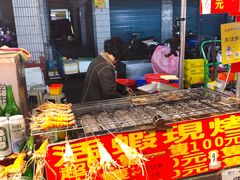 -六合夜市