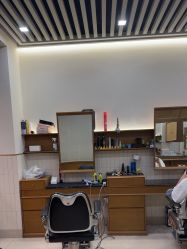 -MARTIN'S BARBER SHOP男士理发馆