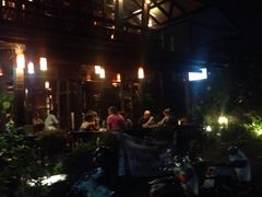 -Dash Teak House