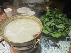 -慢丽江·云南野生菌土鸡锅(西山店)