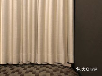 房间不大，没有无烟房了，不过也还好！
