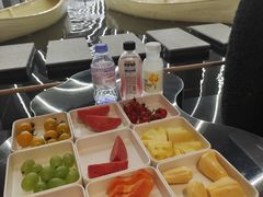 -涨巢·潮玩水疗局