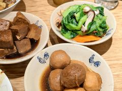 -红猪卤肉饭(大西洋美食城店)