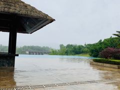 -三岔湖环球融创天堂洲际酒店水乐园