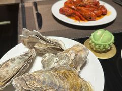 -大中华希尔顿酒店-念自助餐·嗨啤·小龙虾