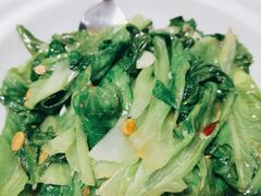 清炒时令蔬菜-刘胖子家常菜·蹄花焖藕(中央花园店)