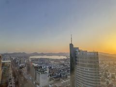 -Hi City·城市之巅