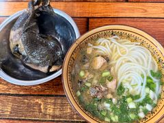 -正宗李家土鸡米线店