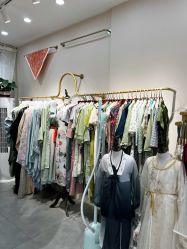 -一揽芳华汉服旗袍体验馆(拙政园店)