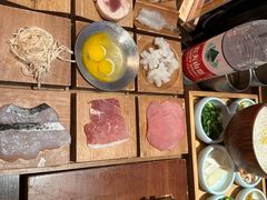 -银米·云南传统过桥米线(双廊黑金冠店)
