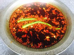 -茅草房·河畔园林火锅