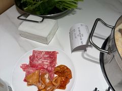 -捞小鲜虾滑海鲜自助火锅(嵊州吾悦店)