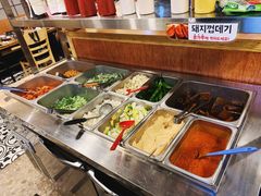 -江南猪肉商会无限续吃(弘大店)