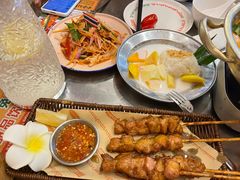 -小小集渔·泰式大排档(太古里香槟店)