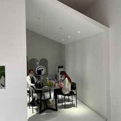 -微笑雨嘉造型护肤