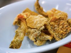 炸鱼皮-榮泰米粉湯(Left Shop)