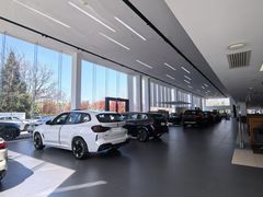 -北京中升宝辉宝马4S店