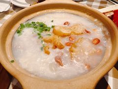 -新大咀港式茶餐厅(宝山万达店)